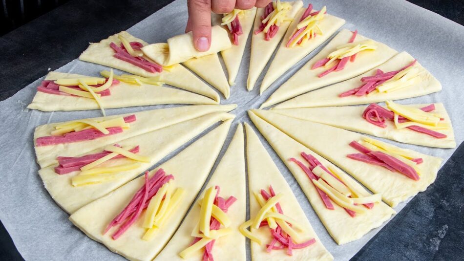 Domácí slané croissanty plněné šunkou a sýrem: Rychlý recept bez námahy