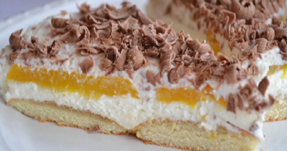 Lahodný dezert bez pečení s mascarpone, broskvemi a čokoládou. Recept je jednoduchý a lahodný!