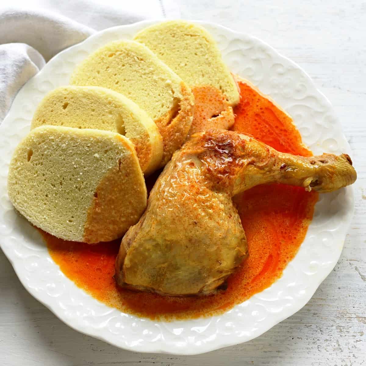 Maďarské kuře na paprice ve smetanové omáčce – šťavnatý recept jako od babičky