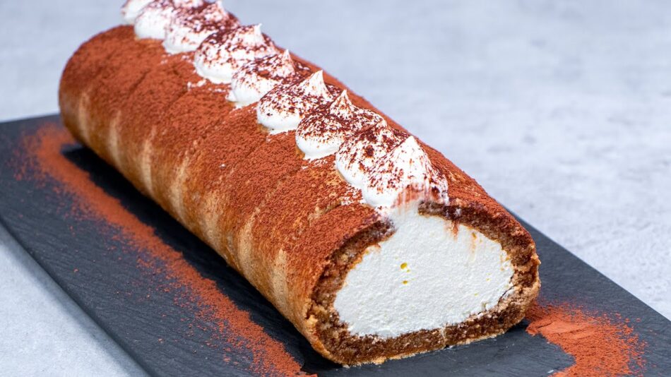 Nepečená smetanová roláda s piškoty a mascarpone – Snadná a rychle připravená!