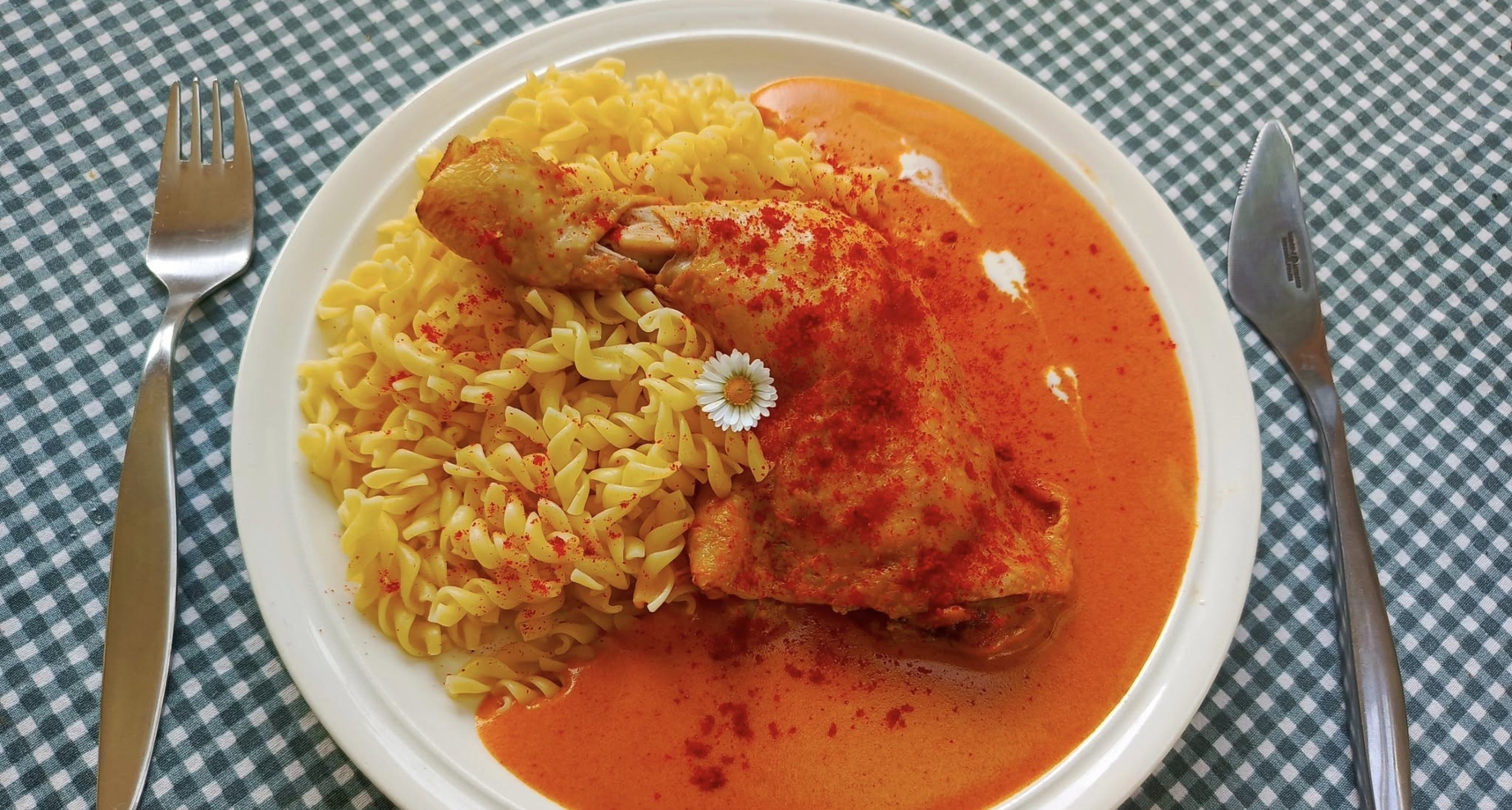 Recept na dokonalé kuře na paprice: Krémová klasika, která okouzlí každého