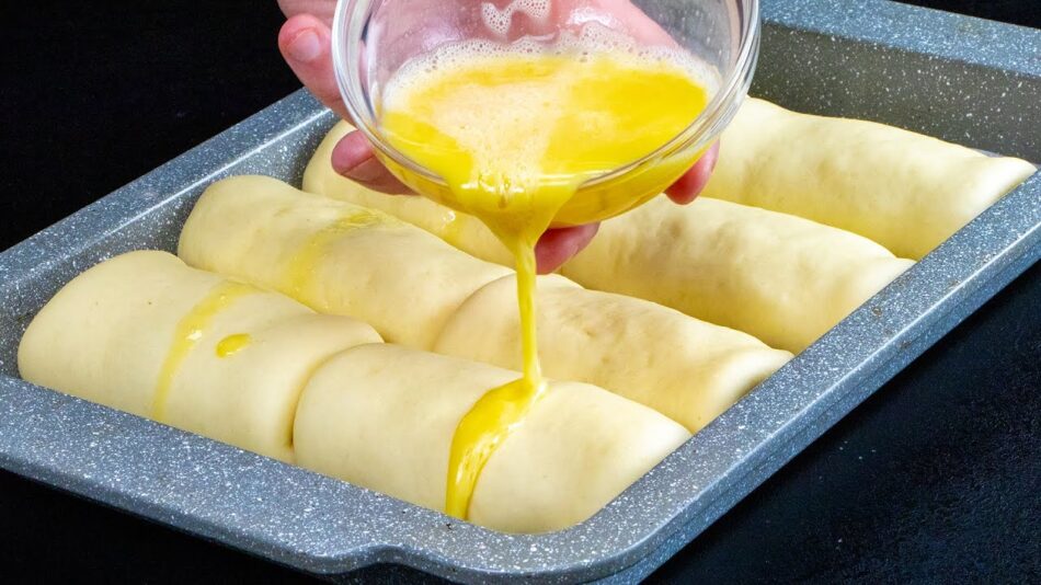 Recept na skvělé domácí pečivo – Houstičky plněné kuřecím masem a zeleninou!