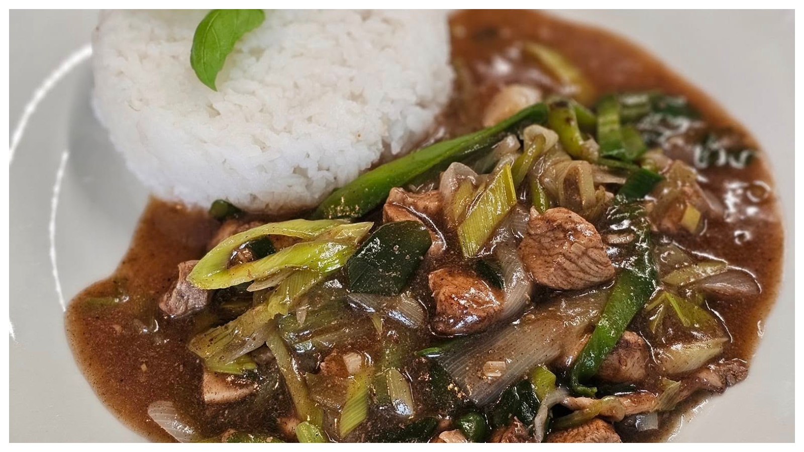 Tento recept na kuřecí maso pěti vůní vás přenese přímo do exotické Asie