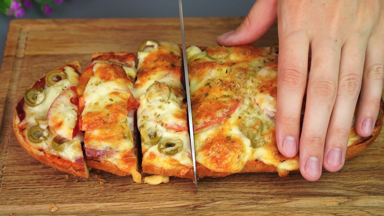 Zapečené bagety se salámem, rajčaty a mozzarellou – recept krok za krokem
