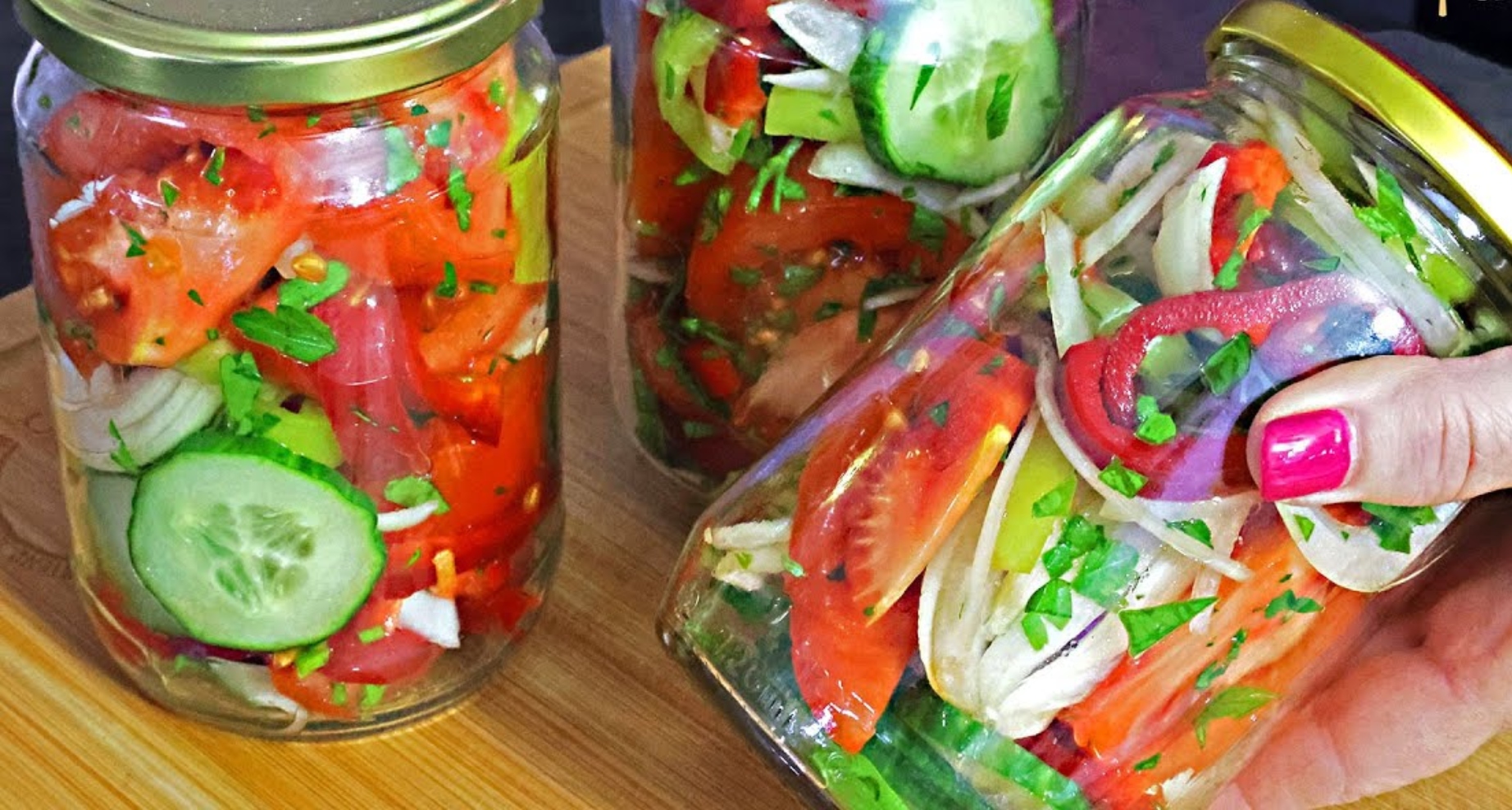 Zeleninový salát na zimu jako od babičky: Tenhle recept budete dělat každý rok!