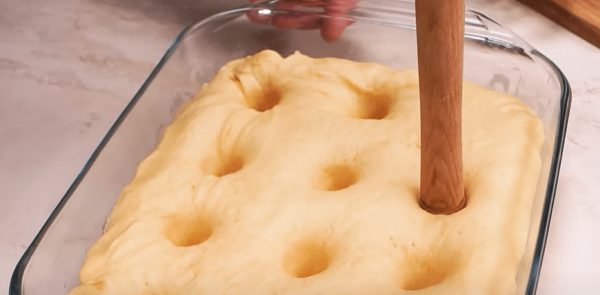Mandlový koláč s nadýchanou a skvělou chutí – Ideální ke kávě!