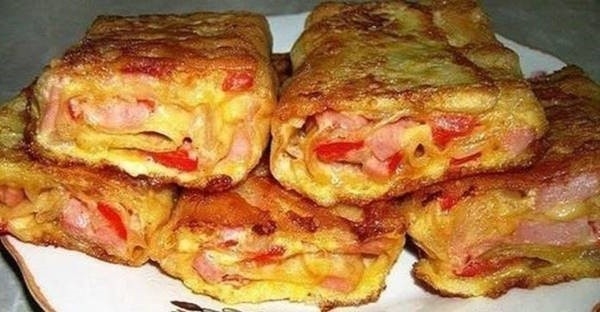 Bleskové slané pohoštění pro návštěvu: Rychlé a lahodné role plněné šunkou, sýrem a cibulí