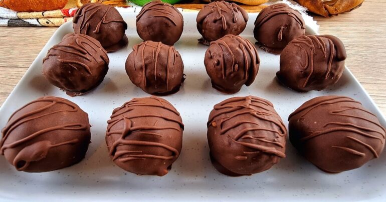 Lahodné čokoládové pralinky za pouhých pár minut! Výsledek je neuvěřitelně chutný a každý si je zamiluje…