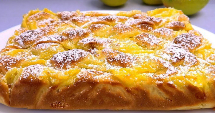 Lahodný jablečný mřížovník s pudinkem a super-rychlou přípravou: Dnes ho podávám ke kávičce !