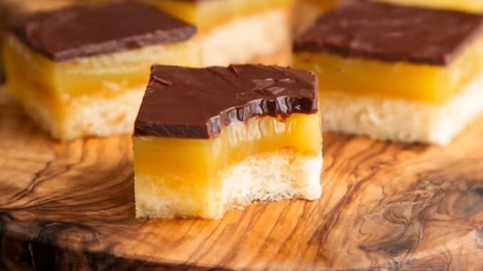 Lehký dort Jaffa: Je ideální i pro děti, protože obsahuje spoustu vymačkané pomerančové šťávy