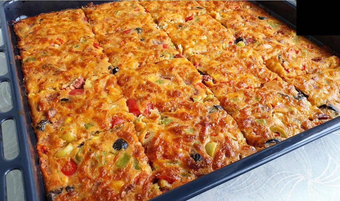 Moravské zelňáky na plechu. Prastarý recept ze zelí, lepší jak bramboráky ! Stačí 1 hlávka zelí, 3 vejce a uzené maso