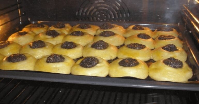 Nejlepší recept na moravské koláče jaké jste kdy jedli: Těsto je vláčné a měkoučké jako obláček !