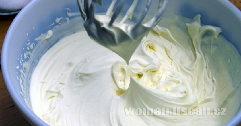 Nesmrtelný recept na krém z dob socialismu: Dávám ho do dortu i koláčů, chutná jako Ruská ZMZRLINA !