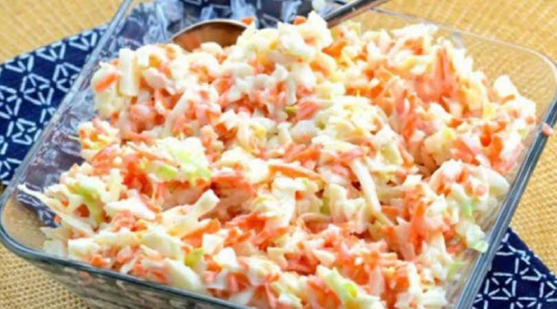 Oblíbený letní salát bez majonézy: Osvěží a zasytí-hotový za chvilku!