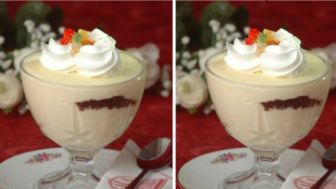 Oroszkrém (Ruský krém) je lahodná, vrstvená pochoutka s rumovými rozinkami, vanilkovým krémem a piškoty