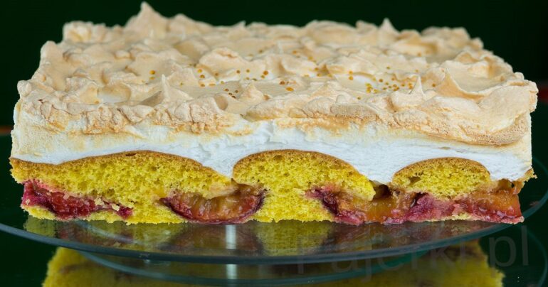 Tento koláč se švestkami je tak lahodný, že se od něj jen tak neodtrhnete !