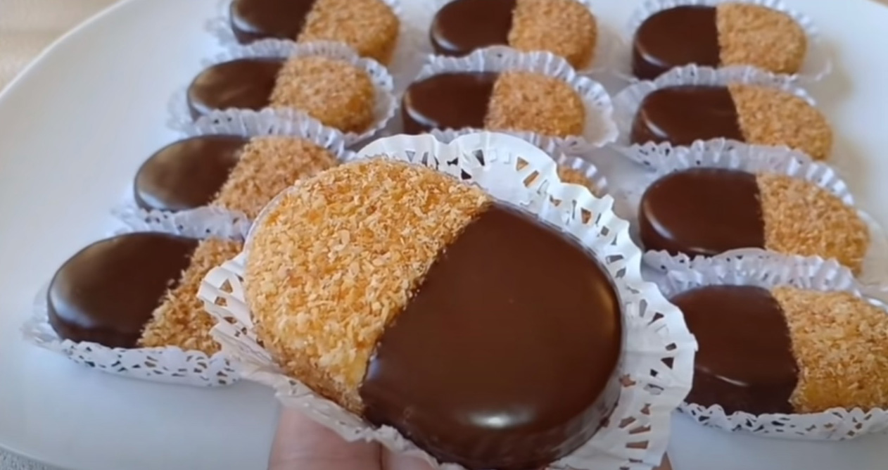 Vánoční koláčky jemnější než linecké: Od té doby co mám tento recept, klasiku už nepeču – každý chce jen toto pečivo!