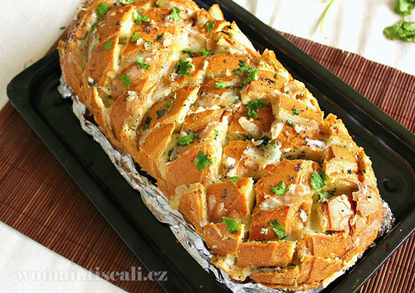 Vyhazujete starší chleba? Tak to už nedělejte a připravte si dobrotu z oblíbených surovin