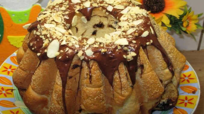 Vynikající Velikonoční bábovka s povidly