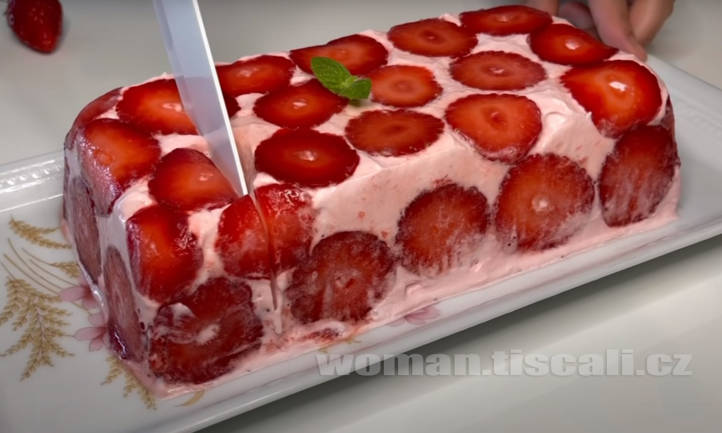 Vynikající domácí zmrzlina s jahodami: Když ji připravím, všichni hned vytahují lžičky a za chvilku je pryč !