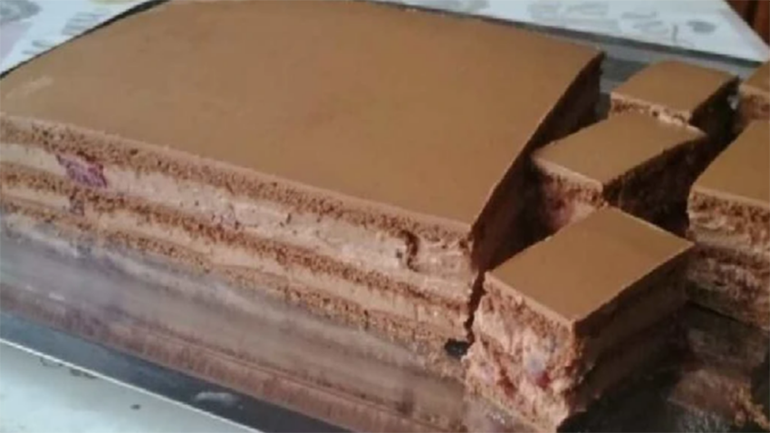 Benátský zákusek – jemný dezert s čokoládou, rumem, medem a višněmi!