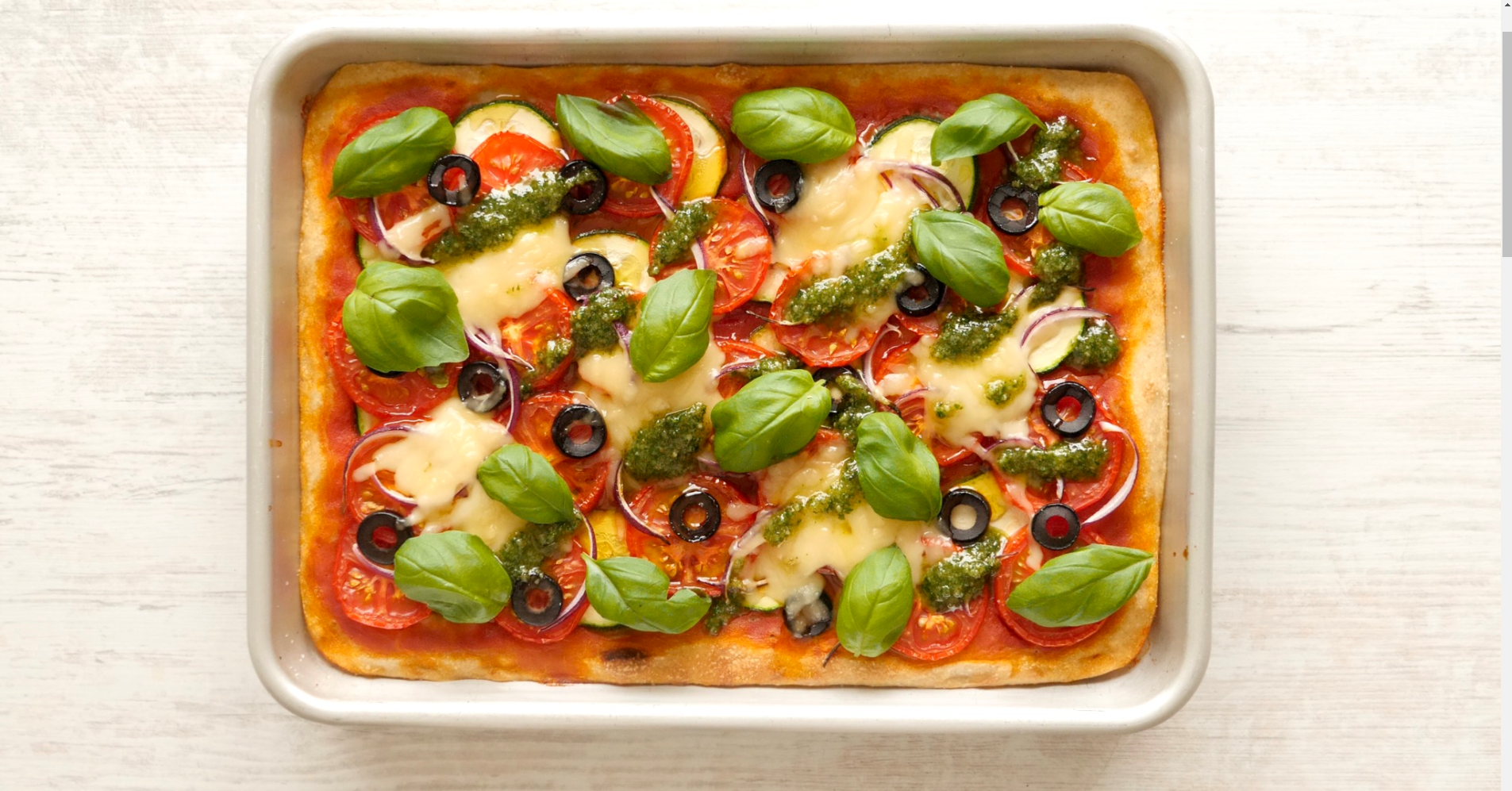 Domácí pizza za pár minut: Křehká, šťavnatá a plná vitamínů. Recept, který zvládne každý začátečník. Pozvěte ke stolu i tchyni!