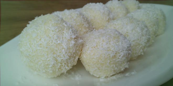 Nízkosacharidové kokosovo-mandlové tvarohové kuličky