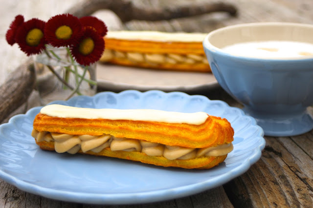 Kávové éclairs