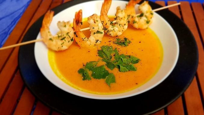 Dýňová polévka se zázvorem a kokosovým mlékem