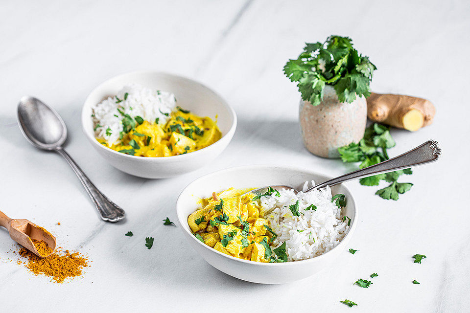 Indické kuřecí kari v kokosovém mléce