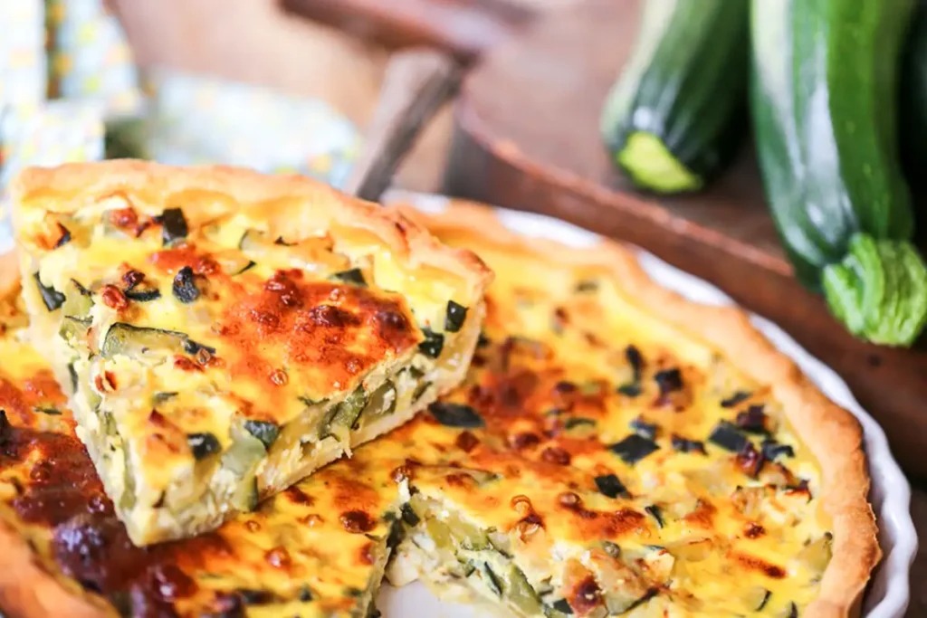 Schafskäse-Zucchini-Quiche Rezept: Für Feinschmecker