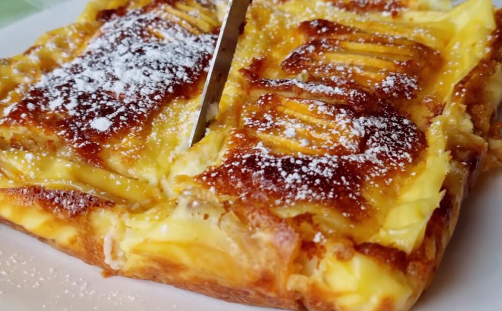 Včera ho hltali během okamžiku a dnes ho mám znovu upéct, tento jablečný koláč byl obrovský úspěch!