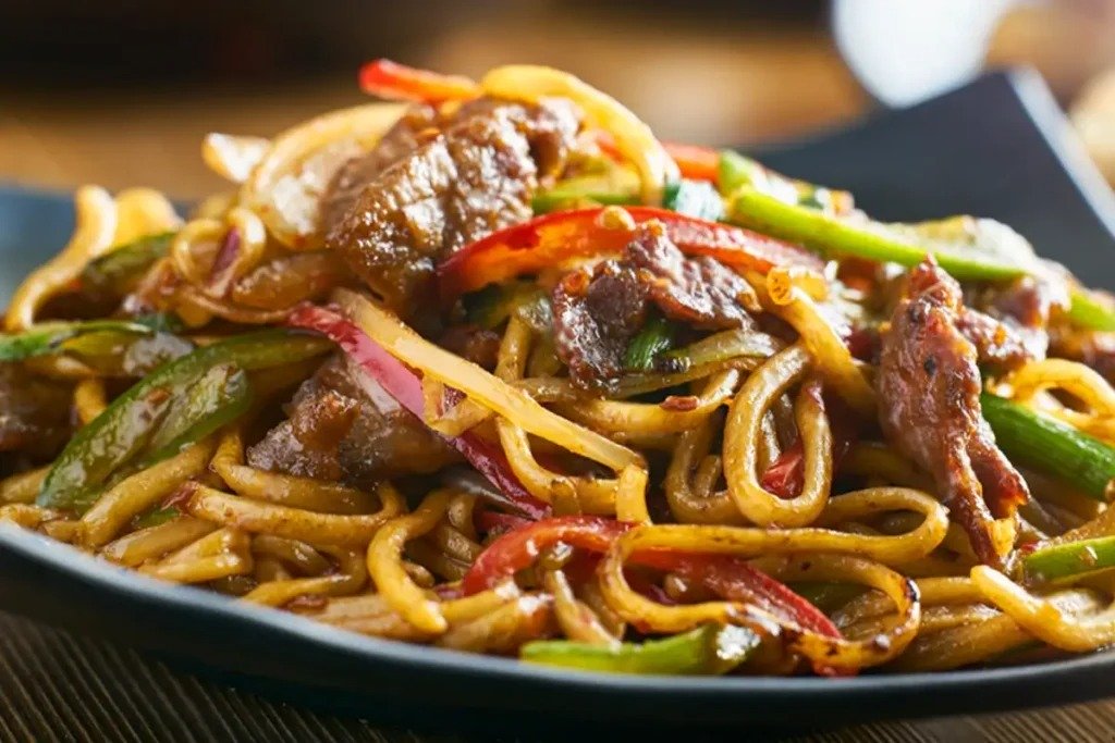 Gebratene Nudeln – Ein köstliches chinesisches Rezept