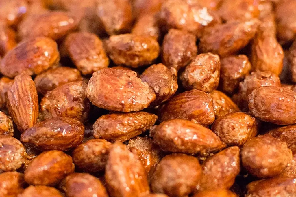 Pražené mandle s nízkým obsahem cukru