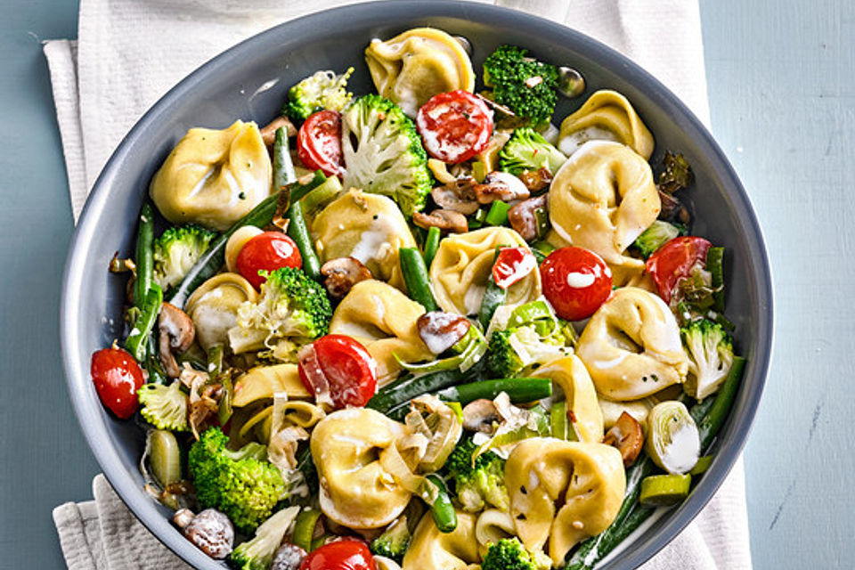 Vegetariánská pánvička s tortellini