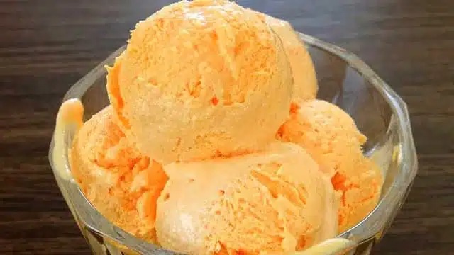 Oranžový sorbet bez zmrzlinovače – recept ze surovin, které má každý doma!