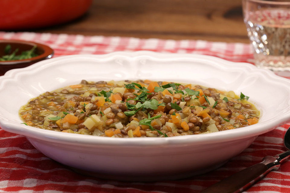 Jemná čočková polévka