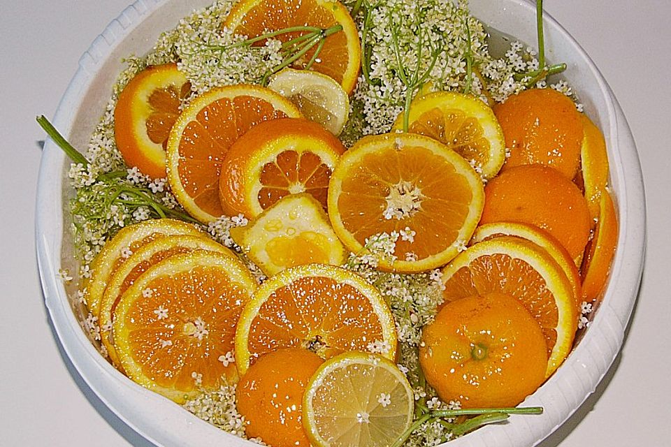 Sirup z květů bezu u maminky