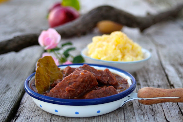 Hovězí guláš s Guinnessem