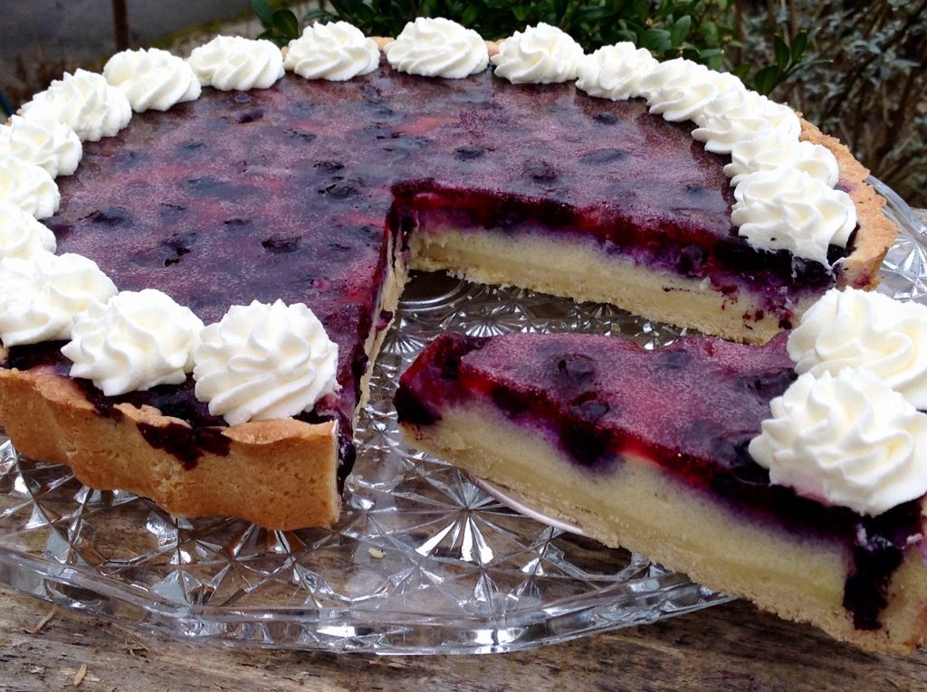 Borůvkový koláč s domácím krupicovým pudinkem