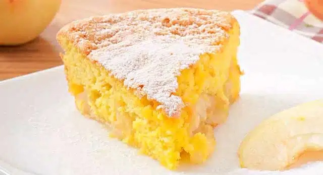 Rychlý recept na jablečný jogurtový koláč