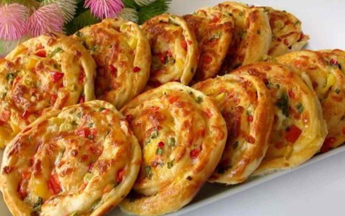 Listové těsto s pizza závitky