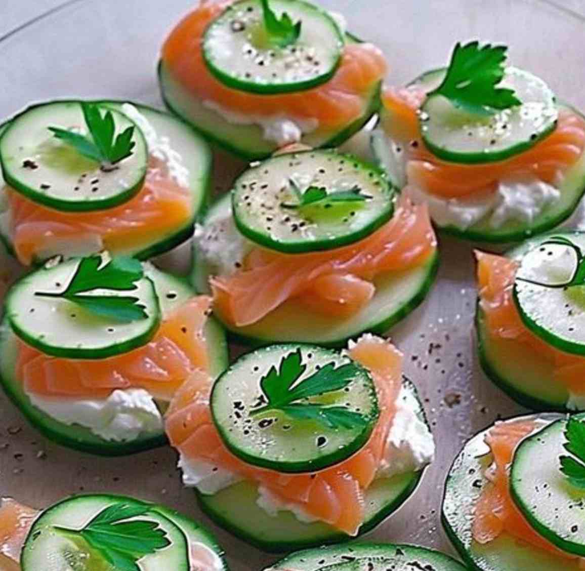 Okurky lososové jednohubky, hotové za 5 minut!