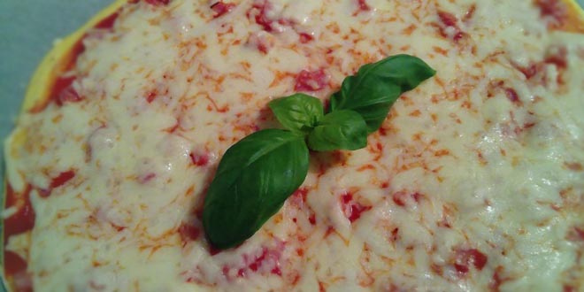 Nízkosacharidová pizza ze tvarohu (nízkokalorická)