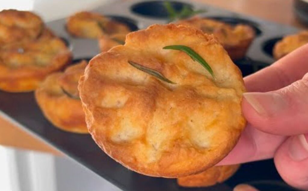 Jím je místo chleba, připravuji tyto focaccie pouze s jednou lžící oleje, ale s hodně jogurtu | Pouze 80 kcal!