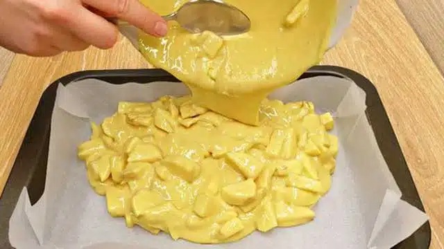 Jablečný koláč s pudinkem – recept