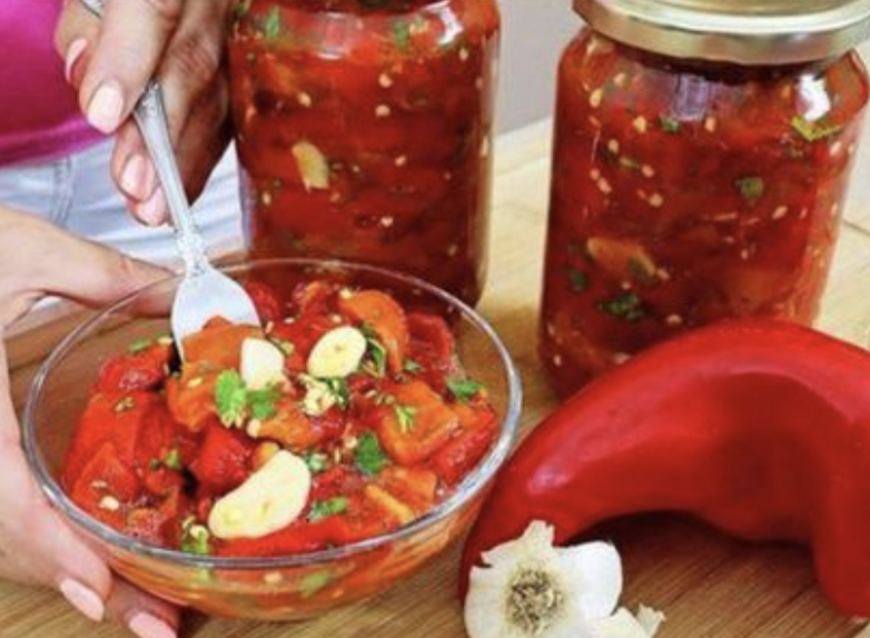 Paprika eingelegt mit Knoblauch