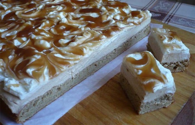 Karamelové krémové řezy