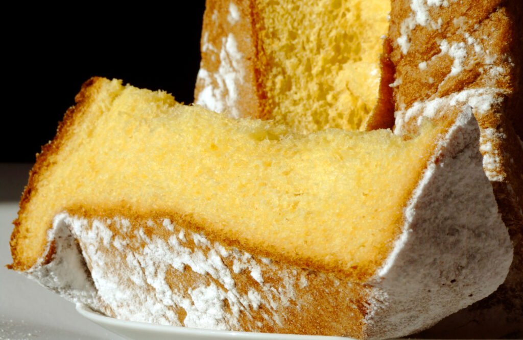 Dieses Jahr bringe ich den Pandoro zu Weihnachten mit, aber ich mache ihn selbst: Das ist das beste Rezept, um ihn groß und weich zu haben!  
→  
Letos k Vánocům přinesu Pandoro, ale upeču ho sám: Toto je nejlepší recept, jak ho mít velký a měkký!