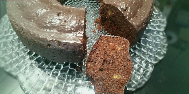 Nízkosacharidový čokoládový dort, který chutná všem